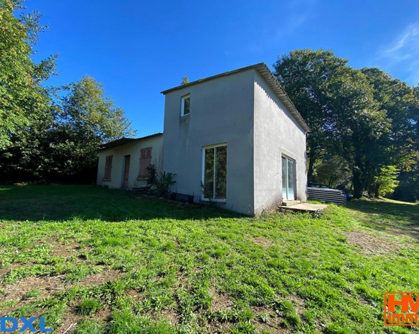 13 Hectares with Two Licensed Lakes and Building Permit!