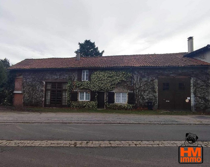 Stone house with 1695m2 garden south side